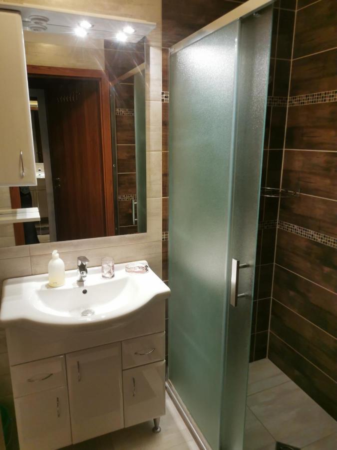 Sárvár Szabo Apartman מראה חיצוני תמונה