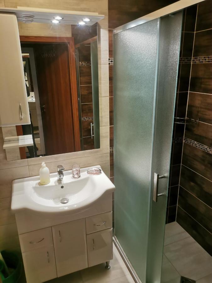 Sárvár Szabo Apartman מראה חיצוני תמונה